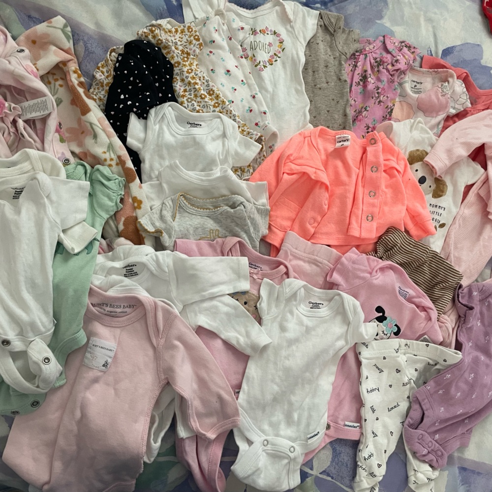 I am selling a lot of premie clothes